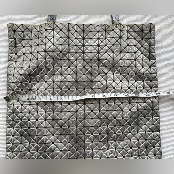 Issey Miyake Pleats Please Gray Tote Bag - Picture 4 of 7